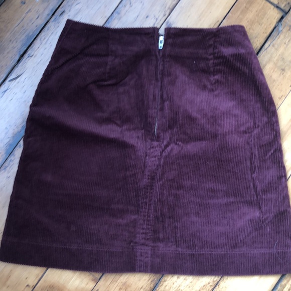 Uniqlo burgundy Corduroy Skirt - Picture 2 of 3